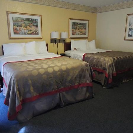 Ramada New Braunfels Hotell Exteriör bild