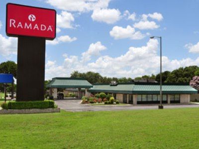 Ramada New Braunfels Hotell Exteriör bild