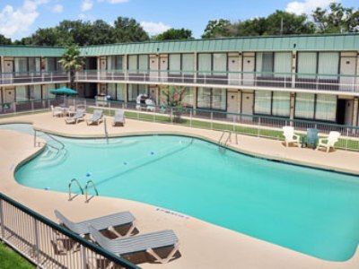 Ramada New Braunfels Hotell Exteriör bild