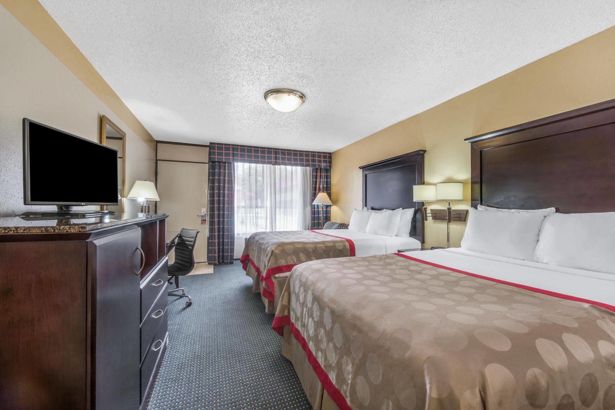Ramada New Braunfels Hotell Exteriör bild